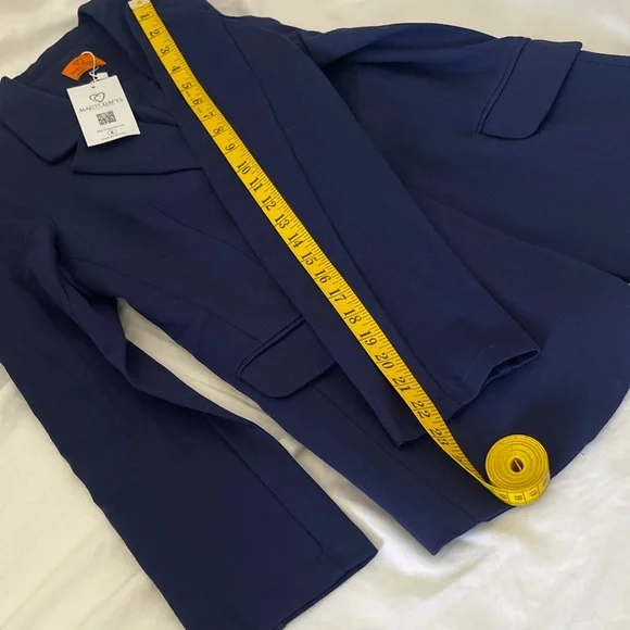 Classic Navy Women's Blazer - Picture 11 of 12